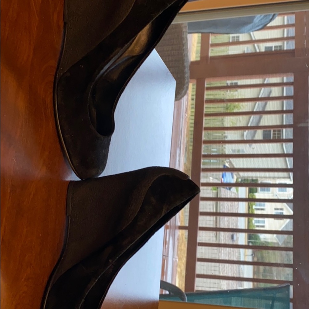 Wedge - Picture 2 of 6